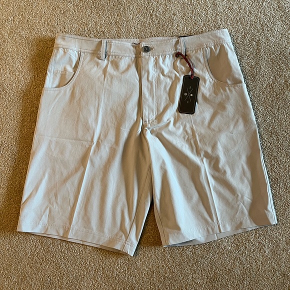 ❌SOLD!!❌ NWT Straight Down Shorts Size 36 - Picture 1 of 4